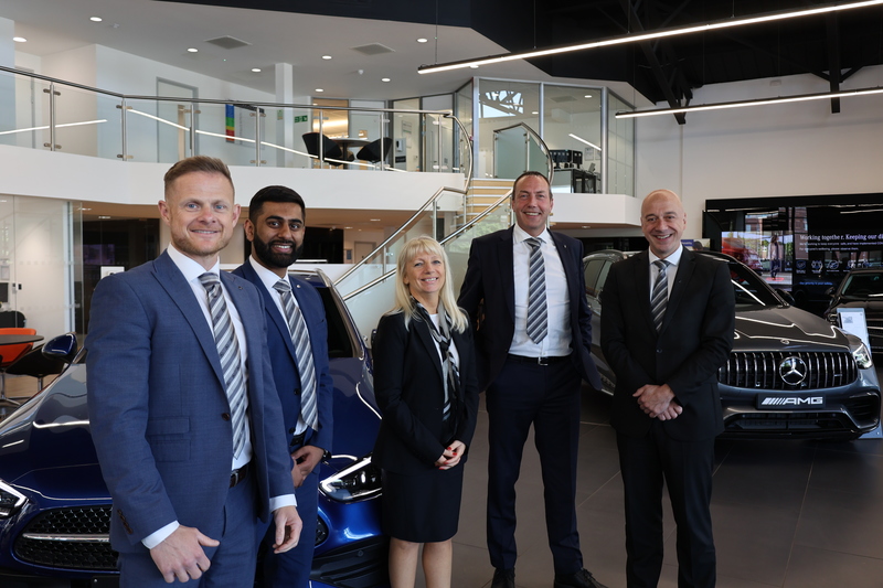 Left to right: Damien Rigby - Fleet Director , Kassam Yousaf - New Car Sales Manager, Karen Thoroughgood - Fleet Manager, Rob Walford - Head of Business at Vertu Mercedes-Benz Reading and Matthew Goates - Finance Director