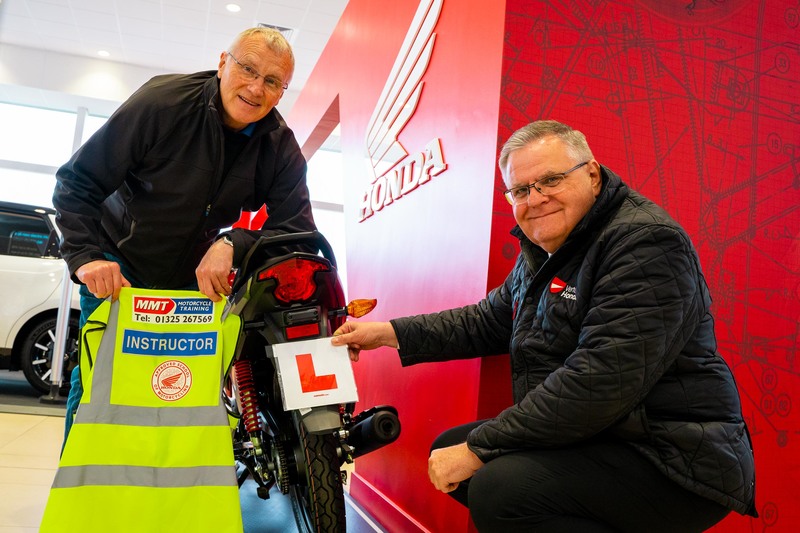 Mike Poad from MMT and Martin Boagey of Vertu Honda Motorcycles Stockton