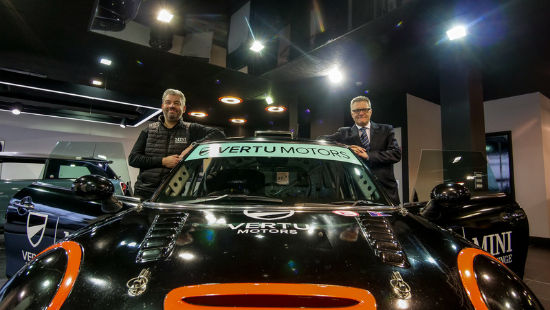 Antony Williams, Championship Director for The Vertu Motors MINI CHALLENGE with Robert Forrester, Chief Executive of Vertu Motors plc