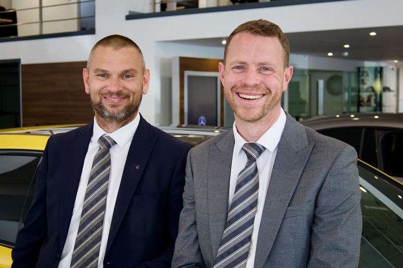 Andrew Laird, General Manager and Stephen Knill, Assistant Service Manager at Vertu Mercedes-Benz of Beaconsfield