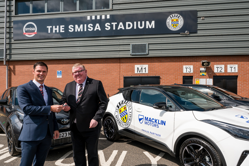 Nicholas Jones, Toyota Fleet Sales Manager at Macklin Motors hands over the keys to Campbell Kennedy, Commercial Manager at St Mirren FC