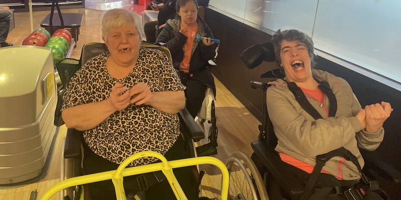 Individuals supported at Mountview enjoy a bowling trip