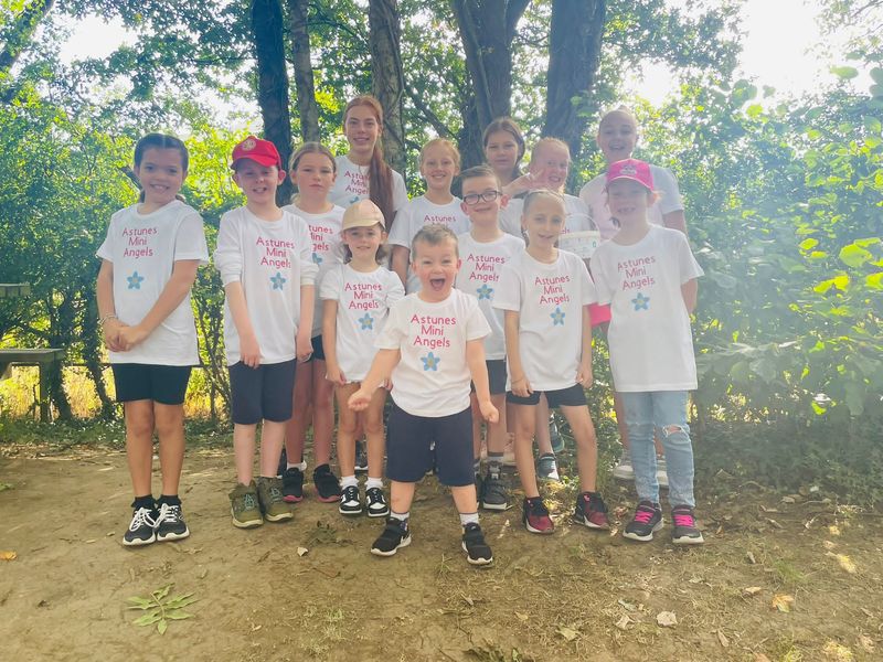 Astune Rise’s 'Mini Angels' Spread Their Wings and Raise £1500 during Roseberry Topping Climb