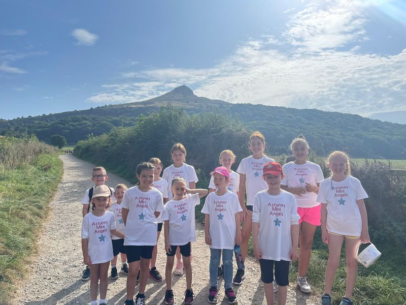 Astune Rise’s 'Mini Angels' Spread Their Wings and Raise £1500 during Roseberry Topping Climb